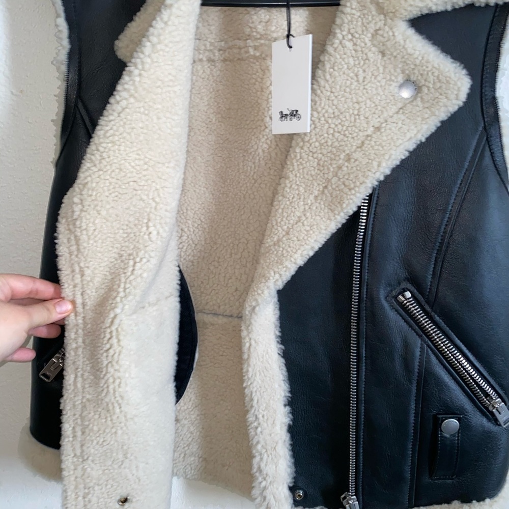 Coach Black Leather Shearling-Lined Vest with Cream Trim - Picture 5 of 8